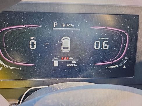 Used 2024 Kia Sportage LX image 6