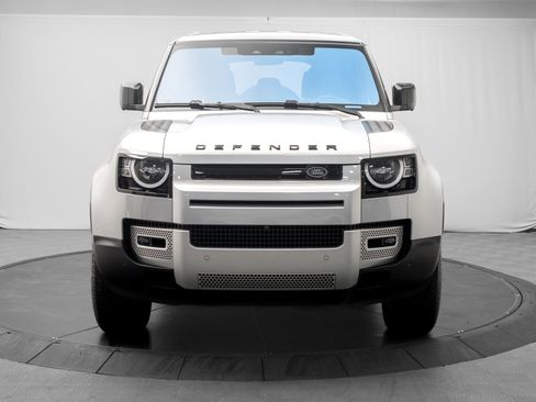 Used 2023 Land Rover Defender 110 S AWD/4WD image 8