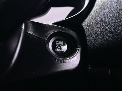 Used 2017 Jeep Renegade Trailhawk image 21