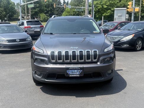 Used 2015 Jeep Cherokee Latitude w/ Comfort/Convenience Group AWD/4WD image 3