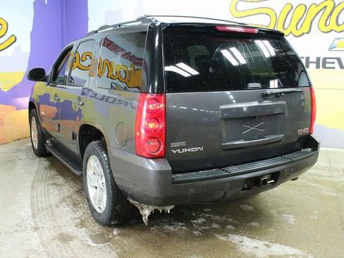 Used 2010 GMC Yukon SLT w/ Suspension Package, Autoride image 6