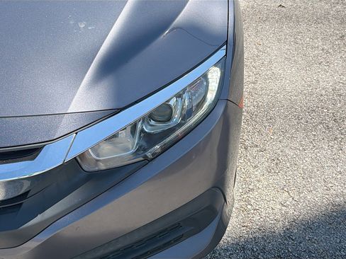 Used 2017 Honda Civic EX image 10