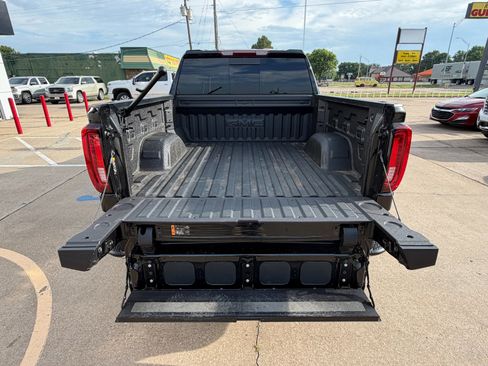 Used 2025 GMC Sierra 1500 SLT w/ SLT Premium Plus Package AWD/4WD image 31