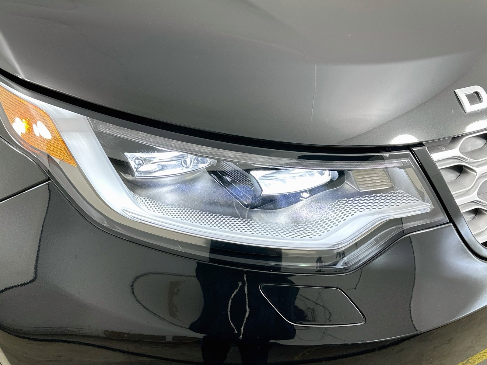 New 2026 Land Rover Discovery S AWD/4WD image 9