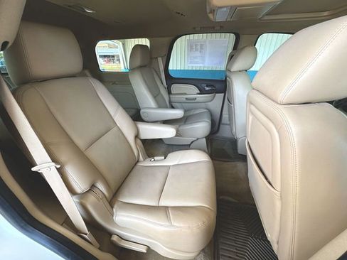 Used 2014 GMC Yukon Denali AWD/4WD image 26