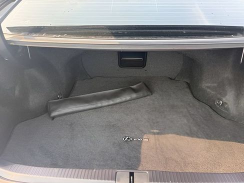 Used 2014 Lexus ES 350 w/ Luxury Package FWD image 12