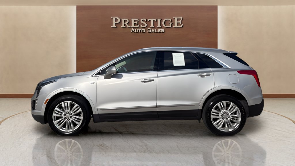 Used 2019 Cadillac XT5 Premium Luxury FWD image 2