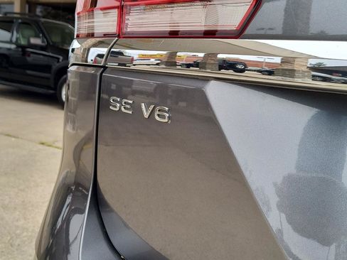 Used 2022 Volkswagen Atlas SE FWD image 6