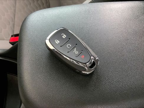 Used 2021 Chevrolet Equinox LT FWD image 15