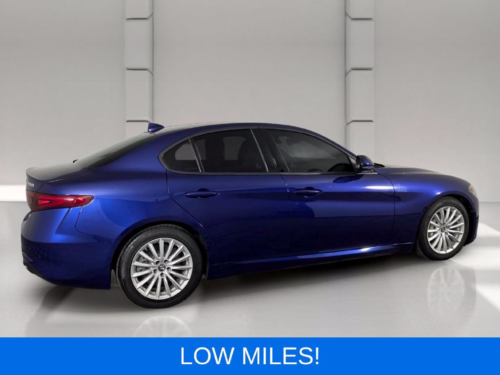 Used 2022 Alfa Romeo Giulia Sprint RWD image 4