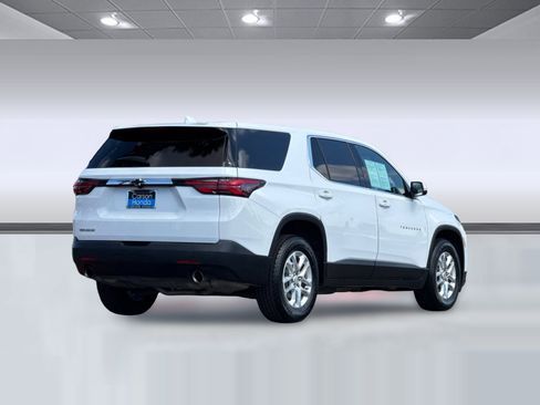 Used 2023 Chevrolet Traverse LS w/ Safety Package FWD image 9