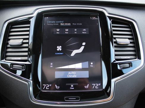 Used 2016 Volvo XC90 T8 Momentum w/ Vision Package image 14