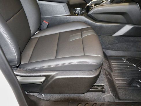 New 2026 GMC Canyon Elevation w/ Convenience Package image 25