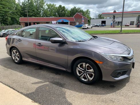 Used 2017 Honda Civic LX image 3