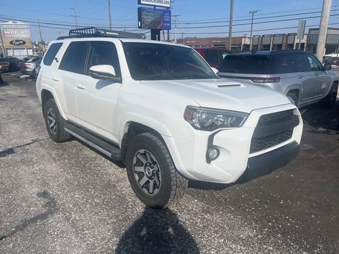 Used 2020 Toyota 4Runner TRD Off-Road Premium w/ Moonroof Package image 6