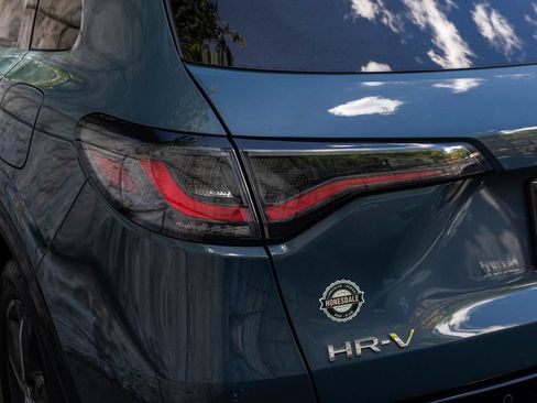 Used 2024 Honda HR-V EX-L image 38