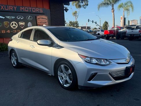 Used 2017 Chevrolet Volt LT FWD image 15