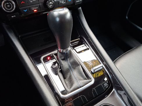 Certified 2022 Jeep Compass Latitude w/ Convenience Group image 14