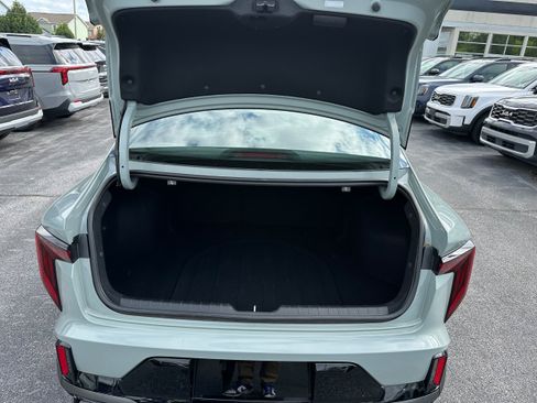 Used 2025 Kia K4 GT-Line w/ GT-Line Premium Package FWD image 2