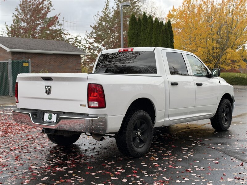 Used 2017 RAM 1500 ST w/ SXT Appearance Group AWD/4WD image 5