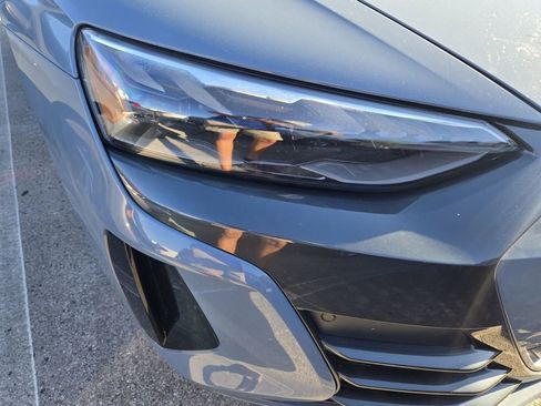 Used 2023 Audi e-tron GT Premium Plus image 11