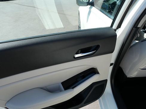 Used 2020 Nissan Altima 2.5 SV FWD image 27