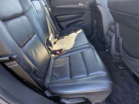 Used 2016 Jeep Grand Cherokee Limited image 19