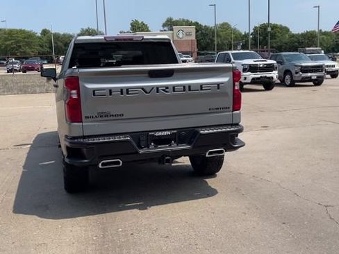 Used 2024 Chevrolet Silverado 1500 Custom Trail Boss w/ LPO, Dark Essentials Package AWD/4WD image 7