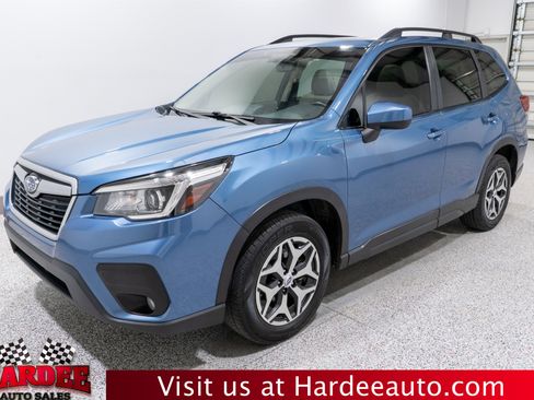 Used 2019 Subaru Forester Premium AWD/4WD image 2