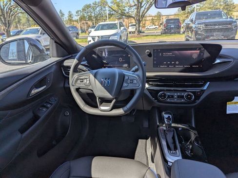 New 2026 Buick Envista Sport Touring image 8