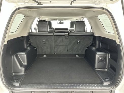 Used 2016 Toyota 4Runner SR5 Premium image 24