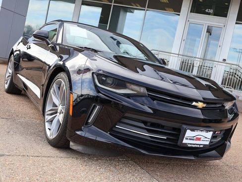 Used 2017 Chevrolet Camaro LT w/ RS Package image 7