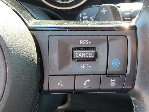 Certified 2023 Nissan Rogue SV w/ SV Premium Package AWD/4WD image 24