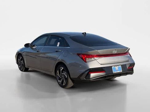 New 2026 Hyundai Elantra Limited image 3