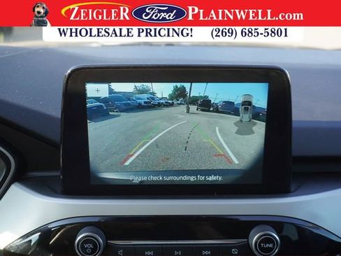 Used 2021 Ford Escape SE image 17