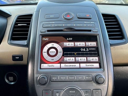 Used 2013 Kia Soul ! w/ Premium Pkg FWD image 30