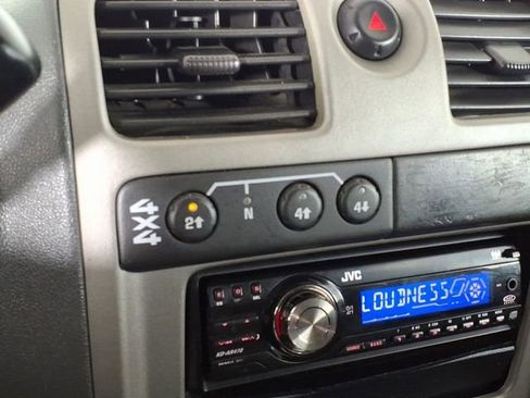 Used 2005 GMC Canyon SLE image 22