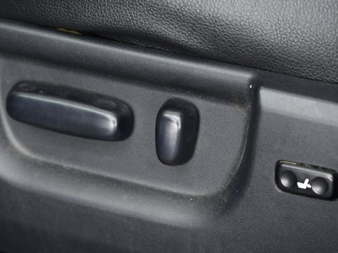 Used 2013 Toyota Tundra Platinum AWD/4WD image 22