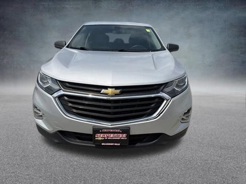 Used 2018 Chevrolet Equinox LS AWD/4WD image 3
