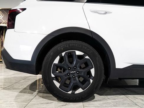 Used 2024 Kia Sorento S FWD image 33