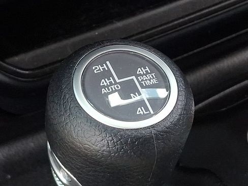 Used 2024 Jeep Wrangler Unlimited Sahara AWD/4WD image 24