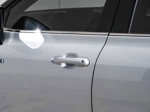 Used 2021 Toyota Highlander Platinum image 43