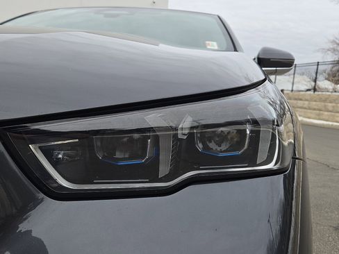 Used 2024 BMW 540i xDrive image 9