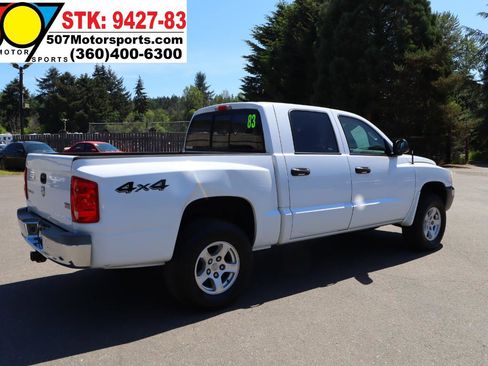 Used 2005 Dodge Dakota SLT w/ Trailer Tow Group AWD/4WD image 8