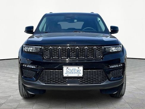 Used 2023 Jeep Grand Cherokee Limited w/ Black Appearance Package image 3