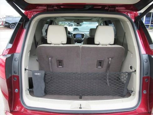 Used 2017 GMC Acadia Denali w/ Technology Package image 36