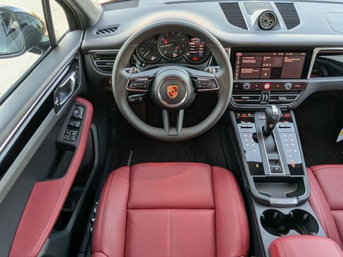 New 2026 Porsche Macan image 15