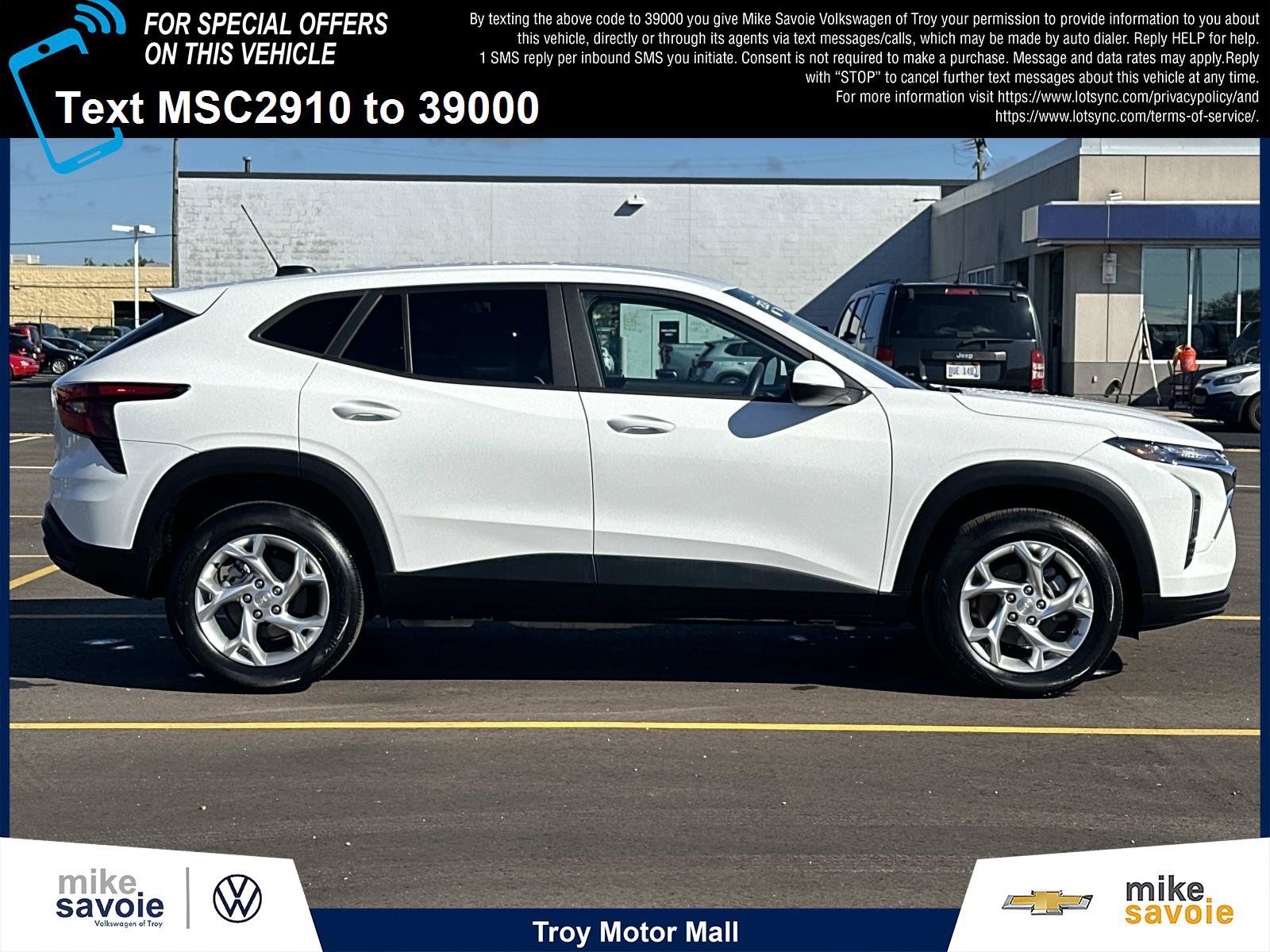 Certified 2024 Chevrolet Trax LS w/ LS Convenience Package FWD image 2