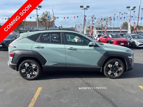 Used 2024 Hyundai Kona SEL FWD image 2
