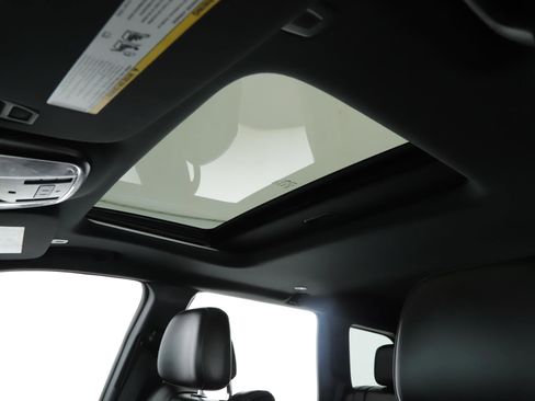 Certified 2021 Jeep Grand Cherokee Limited AWD/4WD image 5